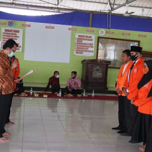 LAUNCHING SEKALIGUS PELANTIKAN UNIT KEGIATAN MAHASISWA KEPENULISAN DAN JURNALISTIK